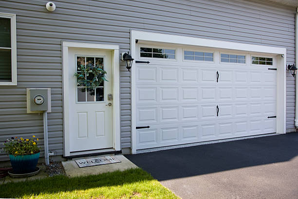 24/7 Emergency Garage Door Roller Replacement experts in Anderson, SC